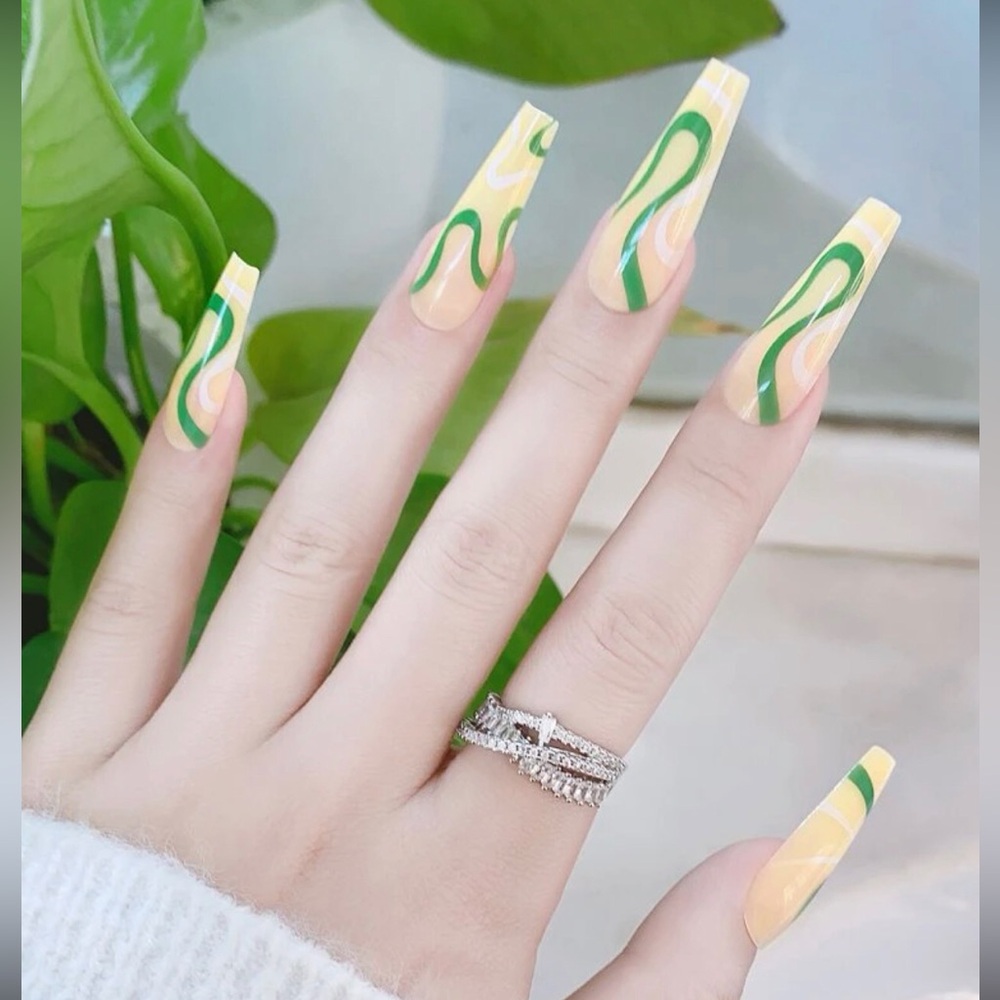 Coffin/Ballerina Shaped Press-On Nails
